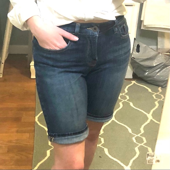 Lucky Brand Shorts - Picture 8 of 17